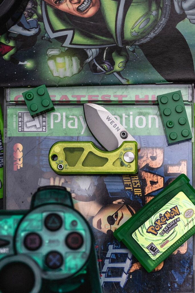 WESN Retro Collection Allman and Microblade knives with translucent Arcadite handles and WESNBoy keychain console