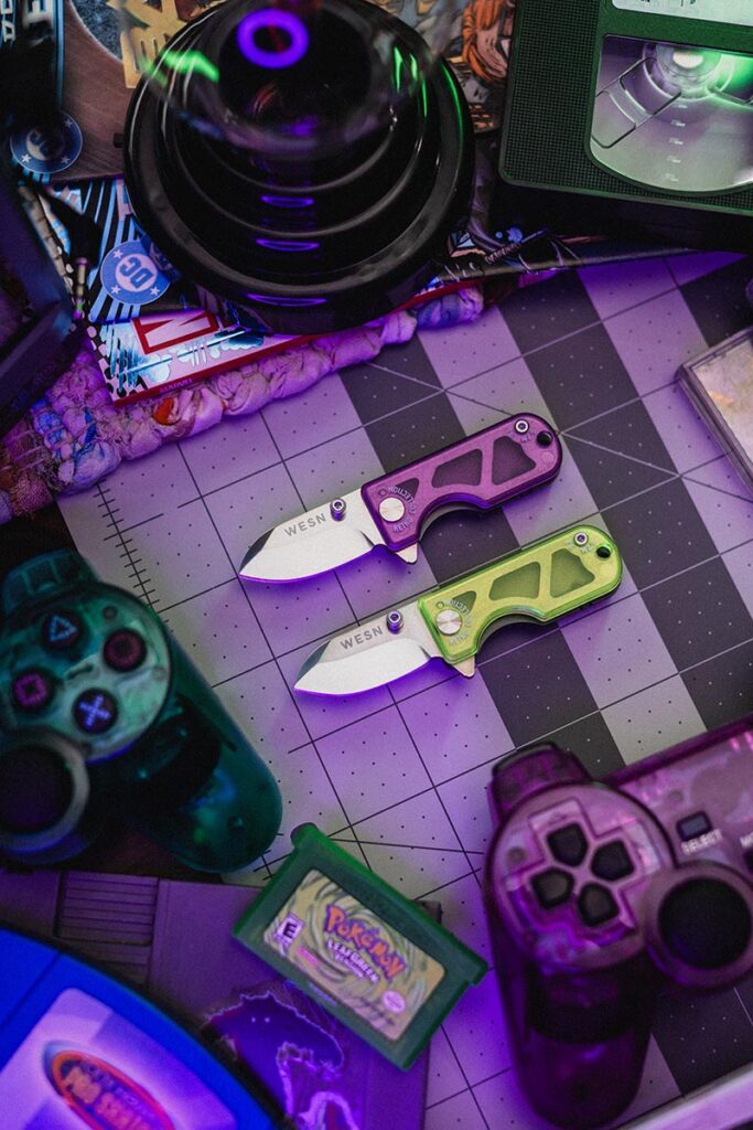 WESN Retro Collection Allman and Microblade knives with translucent Arcadite handles and WESNBoy keychain console