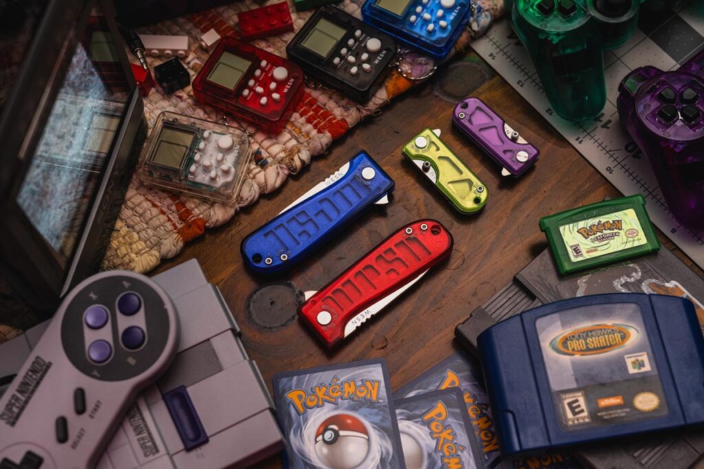 WESN Retro Collection Allman and Microblade knives with translucent Arcadite handles and WESNBoy keychain console