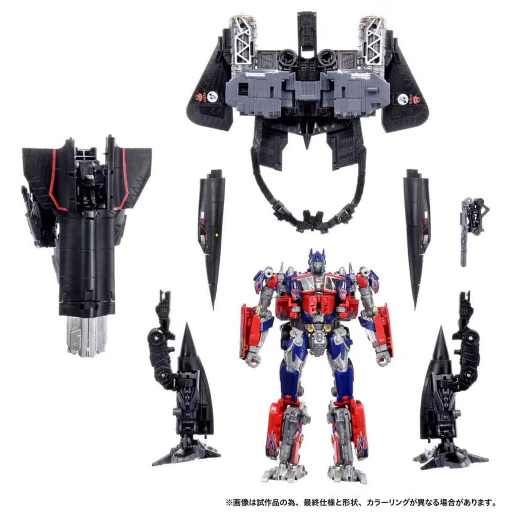 Transformers Dramatic Capture Series Jetfire Combine set with Optimus Prime and Jetfire recreating the Revenge of the Fallen combination scene