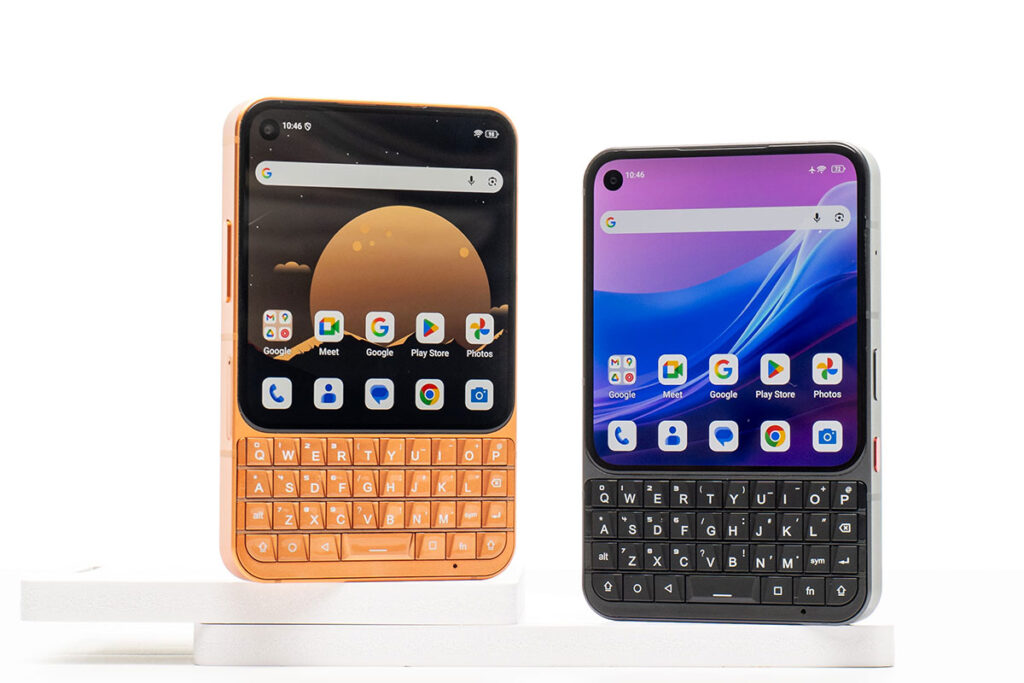 Unihertz Titan 2 Elite QWERTY keyboard smartphone with AMOLED display and physical keyboard