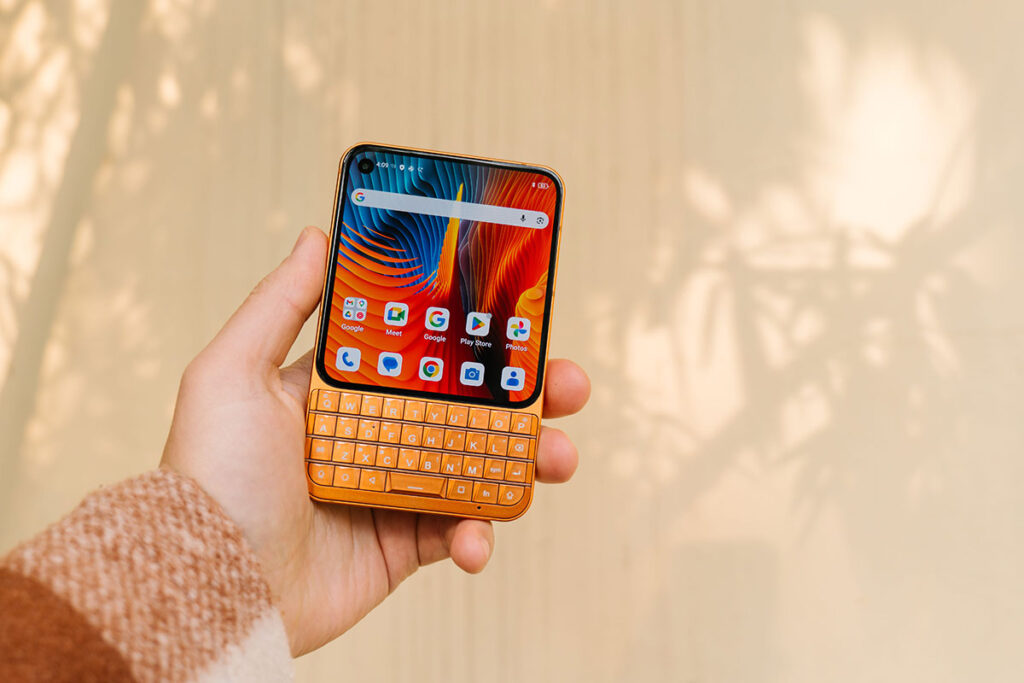 Unihertz Titan 2 Elite QWERTY keyboard smartphone with AMOLED display and physical keyboard