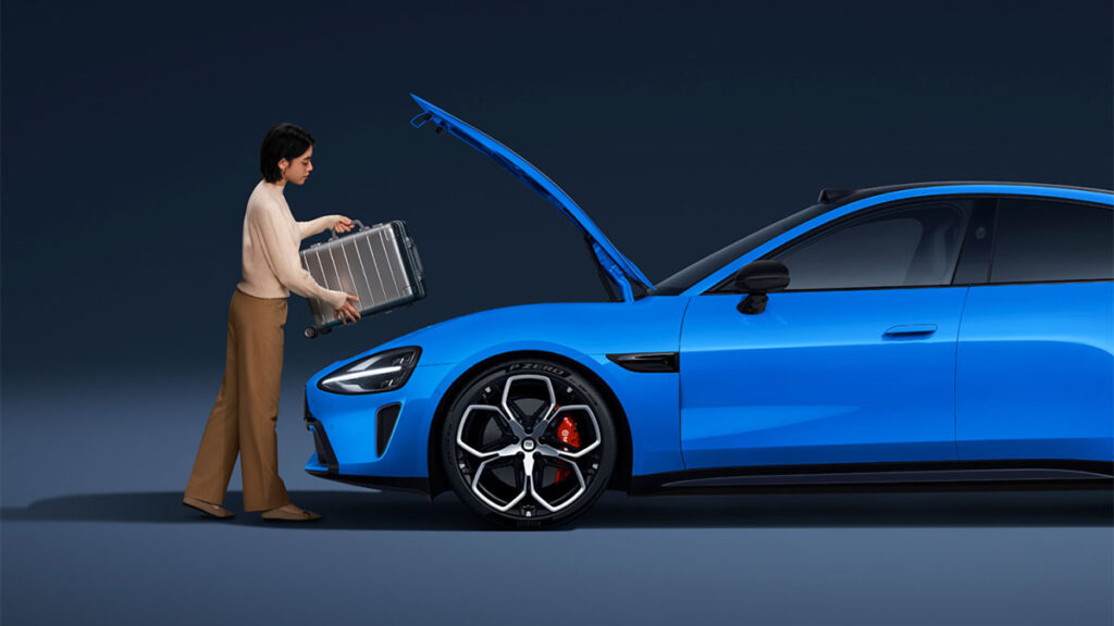 2026 Xiaomi New-Generation SU7 electric sedan with updated front radar and LiDAR standard across lineup