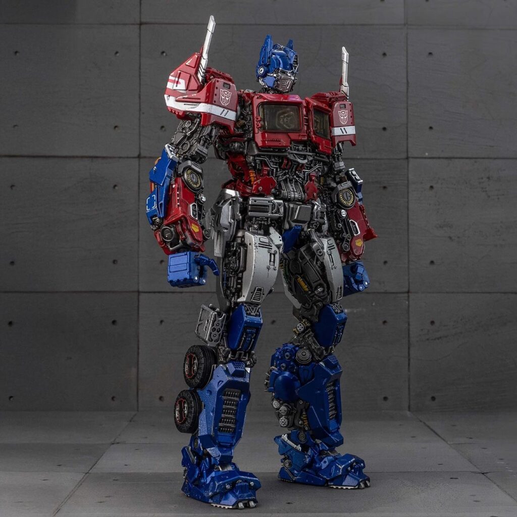 Yolopark AMK Pro Bumblebee movie Optimus Prime 20 cm model kit with Ion Blaster and Energon Axe