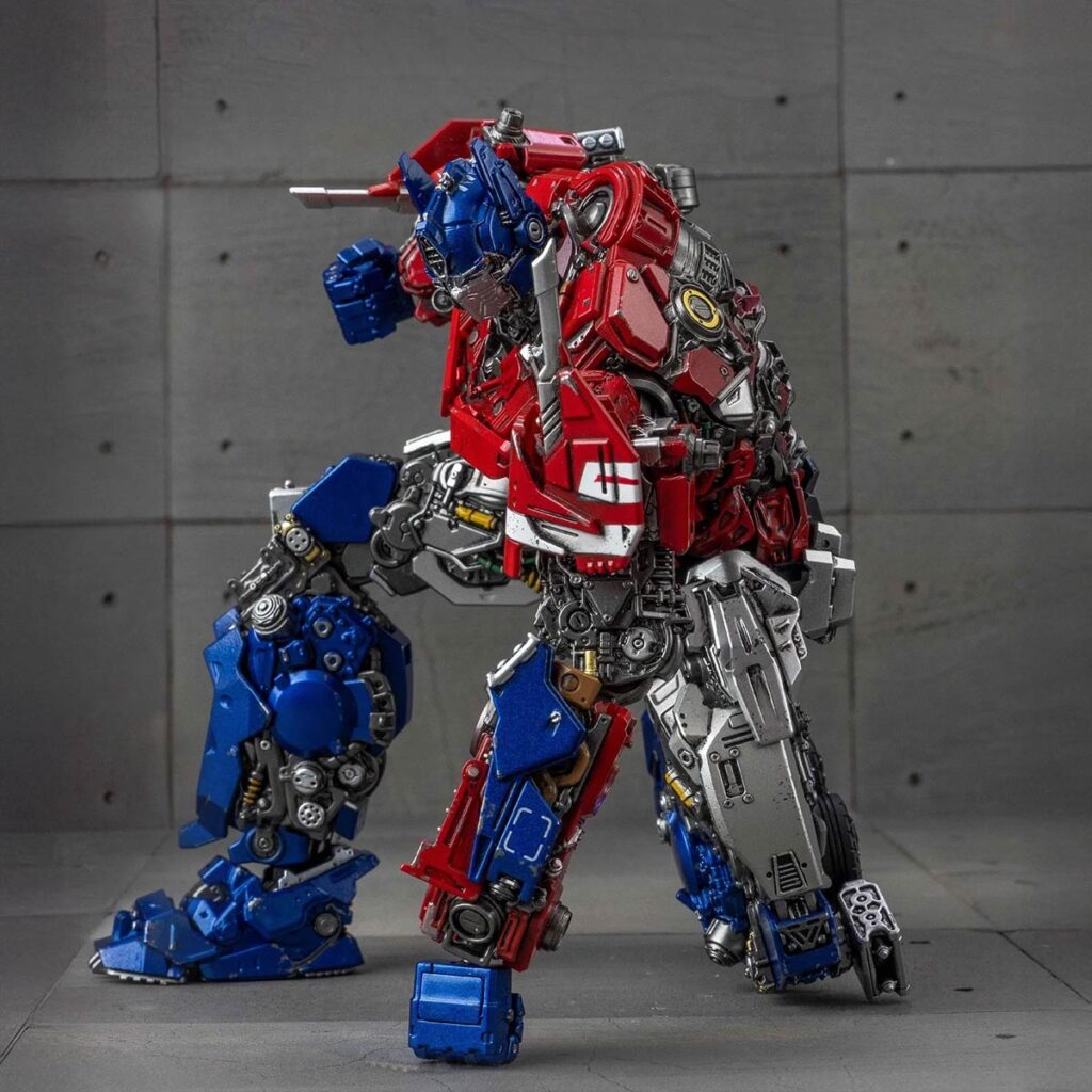 Yolopark AMK Pro Bumblebee movie Optimus Prime 20 cm model kit with Ion Blaster and Energon Axe