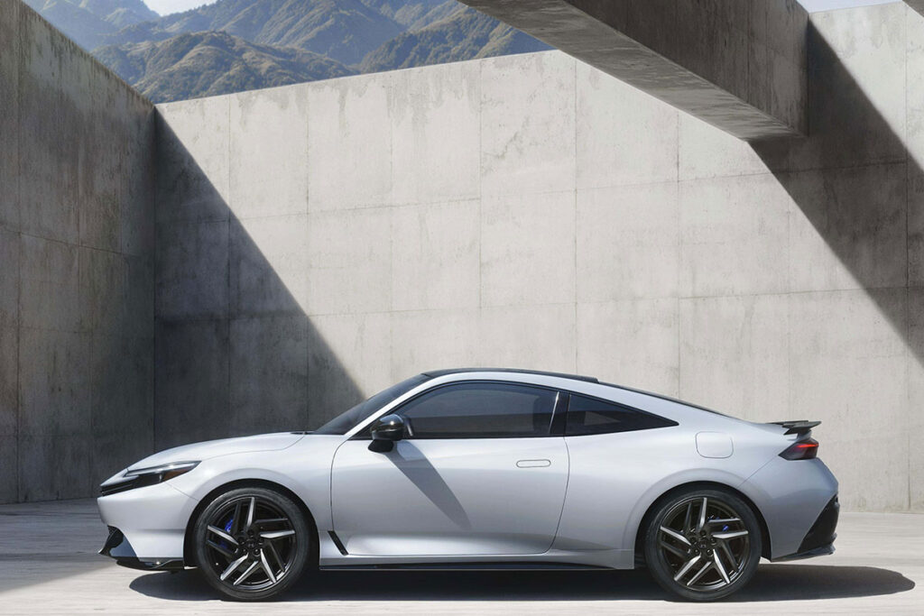 2026 Honda Prelude US model hybrid grand touring sports coupe with Civic Type R suspension hardware