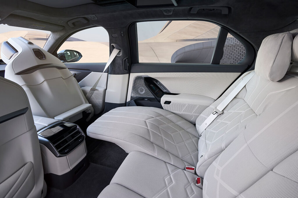 2027 BMW 7 Series Luxury Sedan