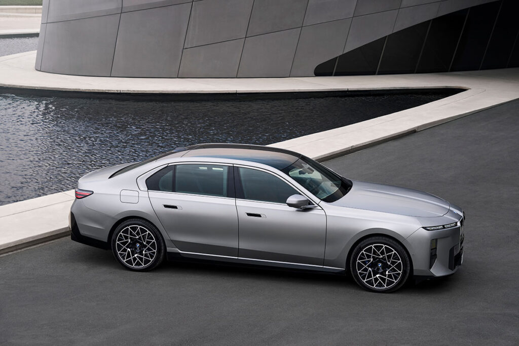 2027 BMW i7 Luxury Electric Sedan