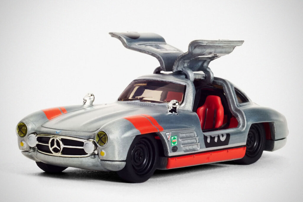 Quick Byte: Hot Wheels Elite 64 Mercedes-Benz 300 SL -