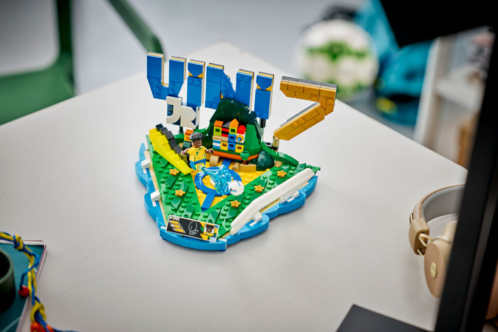 LEGO Editions Vini Jr. - Soccer Highlights (43027)