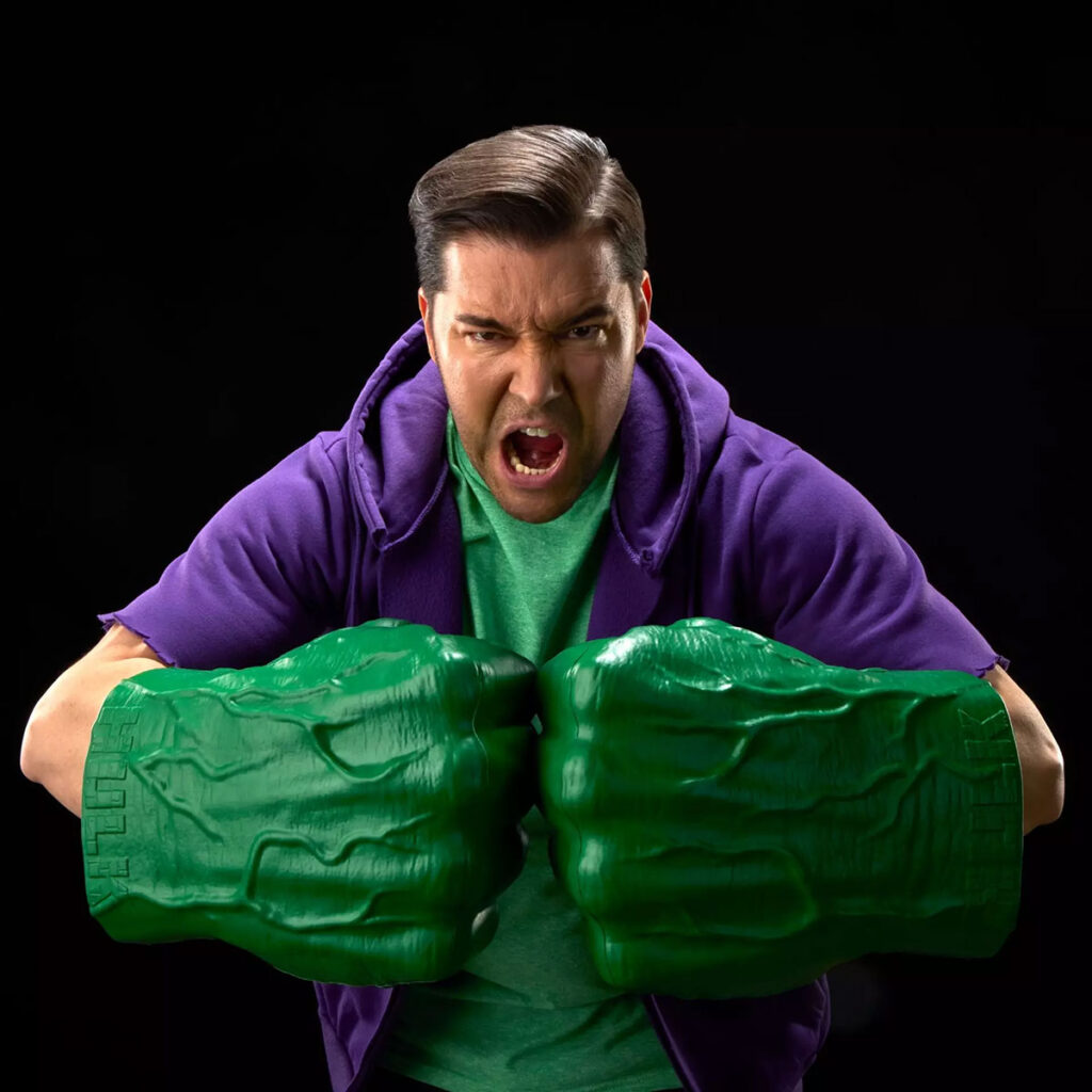 Marvel Legends Series Incredible Hulk Premium Roleplay Fists