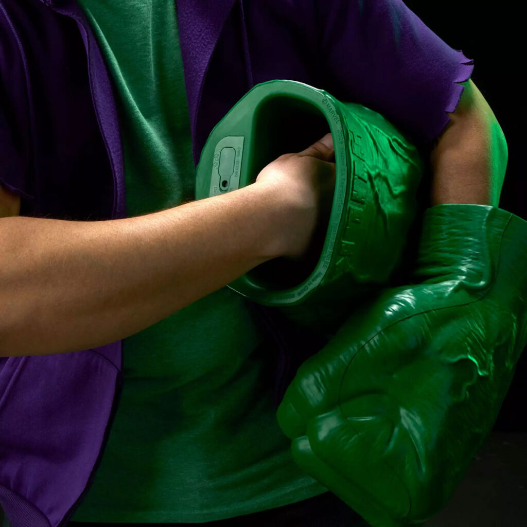 Marvel Legends Series Incredible Hulk Premium Roleplay Fists