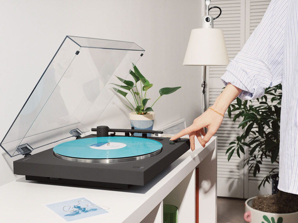 Sony PS-LX3BT Full Auto Playback Turntable With Bluetooth Connectivity