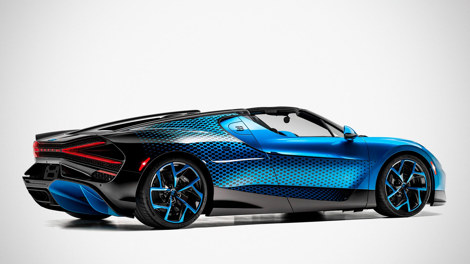 Bugatti W16 Mistral Fly Bug one-off hypercar with dragonfly-inspired blue finish and Sur Mesure detailing