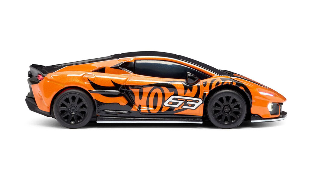 Hot Wheels RC 1:64 Lamborghini Temerario Alleggerita die-cast remote-control car with working lights
