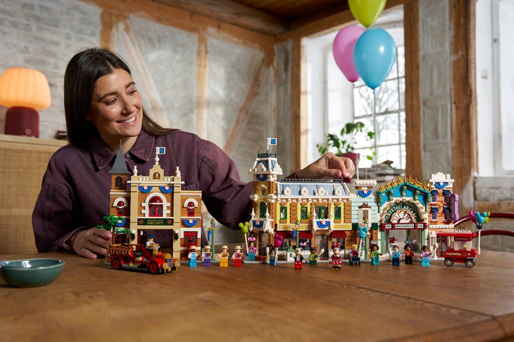 LEGO Disney Main Street USA (43302)