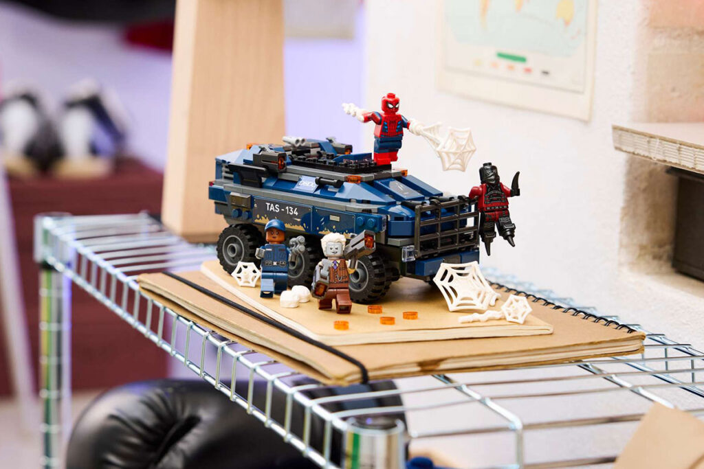 LEGO Marvel Spider-Man Prison Transport Chase (76349)