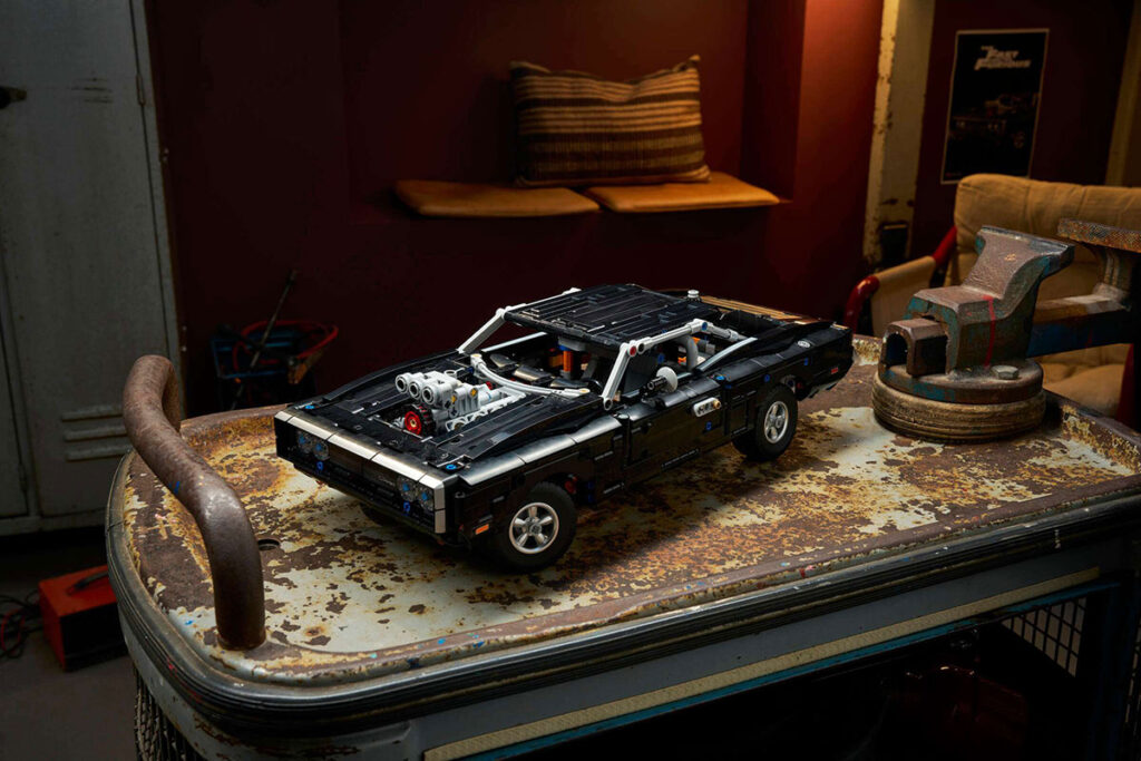 LEGO Technic Fast and Furious Dodge Charger R/T Car (42231)