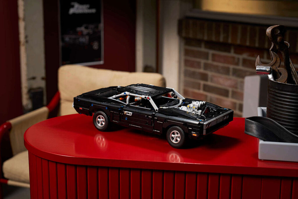 LEGO Technic Fast and Furious Dodge Charger R/T Car (42231)