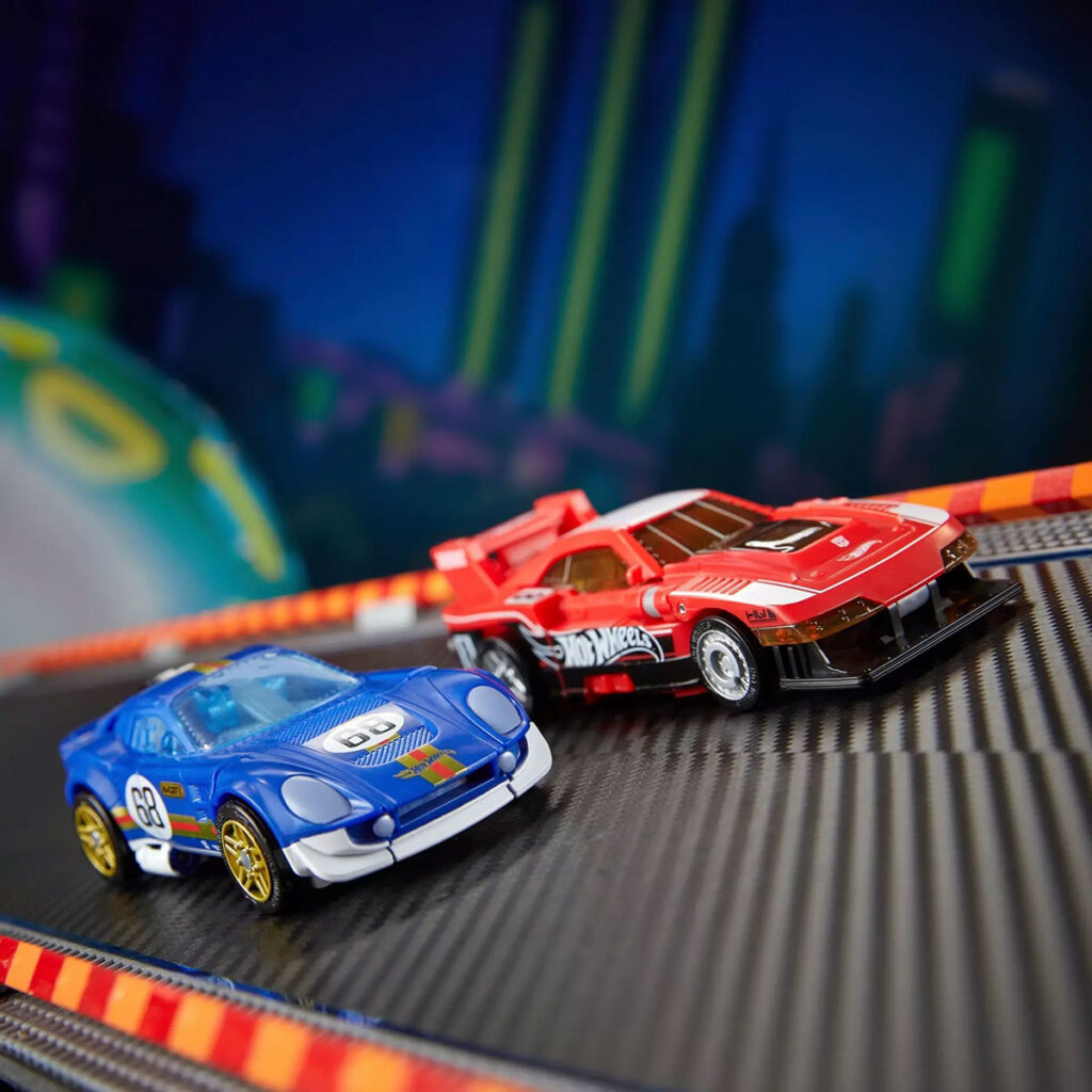 Transformers Collaborative Hot Wheels x Transformers El Segundo Coupe and GT-Scorcher