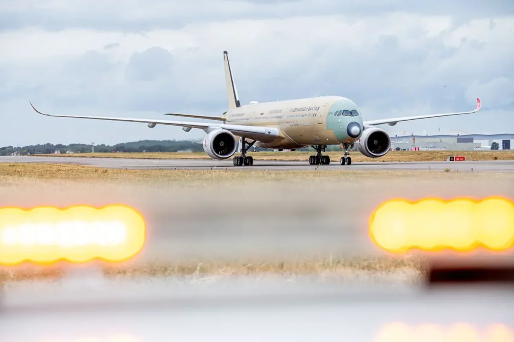 Airbus A350-1000ULR Airliner