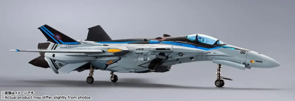 DX Chogokin VF-25 Messiah Valkyrie Top Gun Maverick Ver.