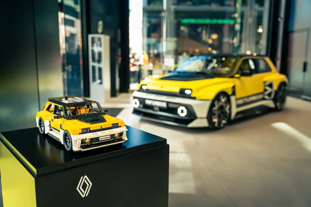 LEGO Ideas Renault 5 Turbo 3E by Devon-Bricks