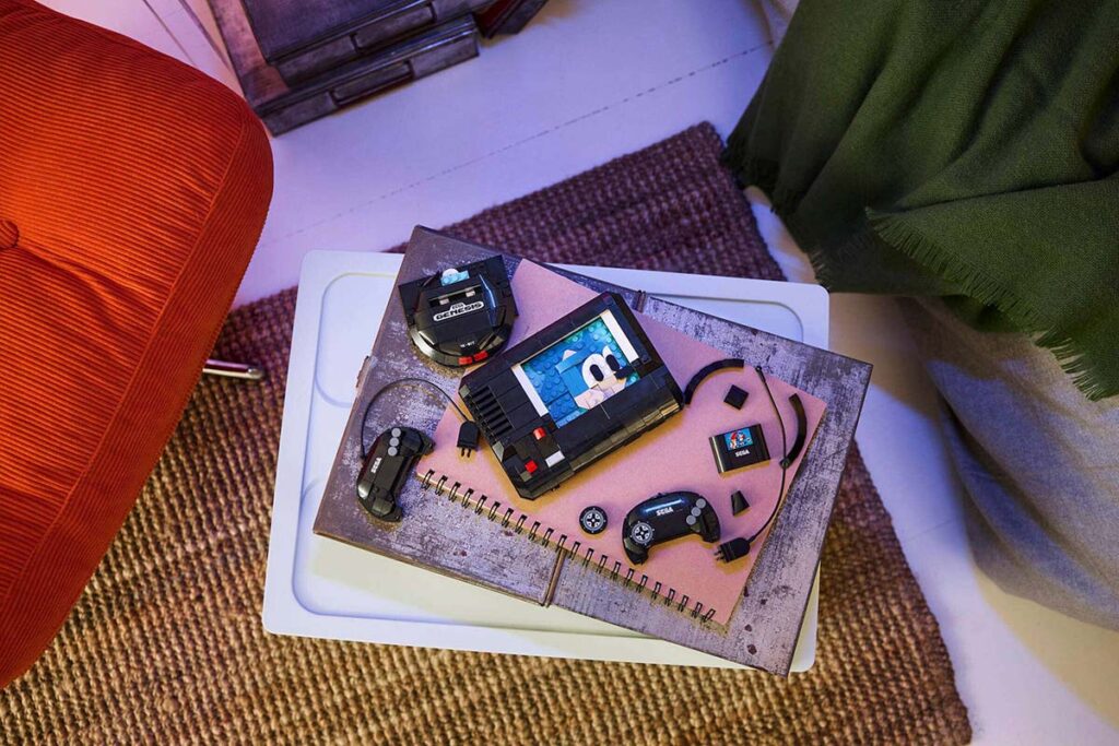LEGO SEGA Genesis Console (40926) Set