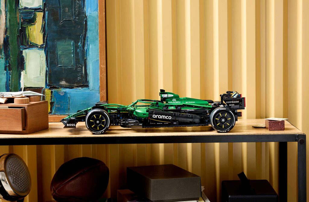 LEGO Technic Aston Martin Aramco AMR25 F1 Car (42240)
