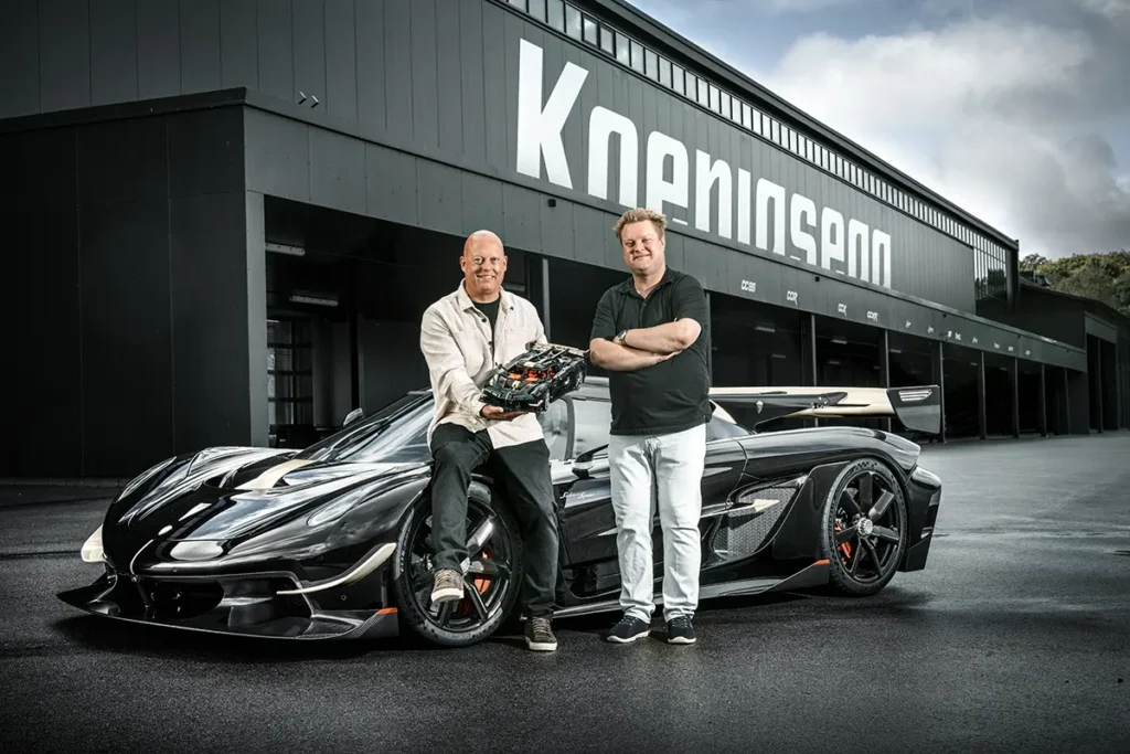 LEGO Technic Koenigsegg Sadair’s Spear Megacar 42232