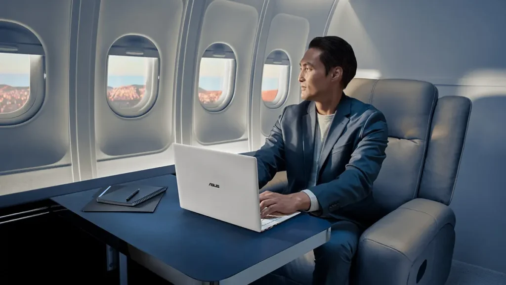 ASUS ExpertBook Ultra Laptop