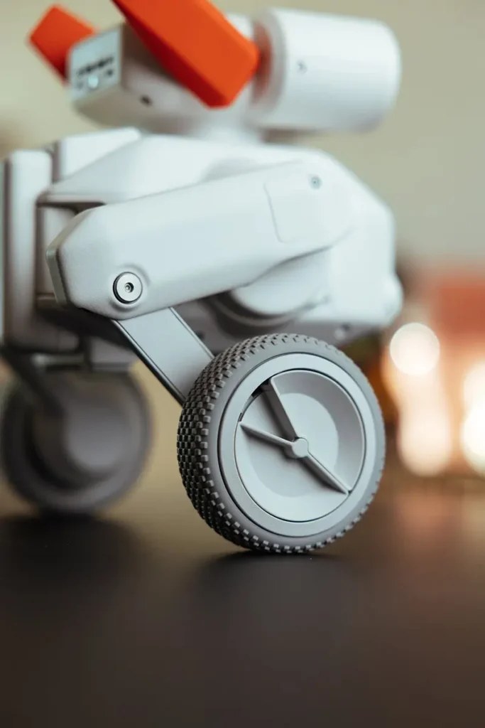 Beni Camera Robot by Mondo Robotics