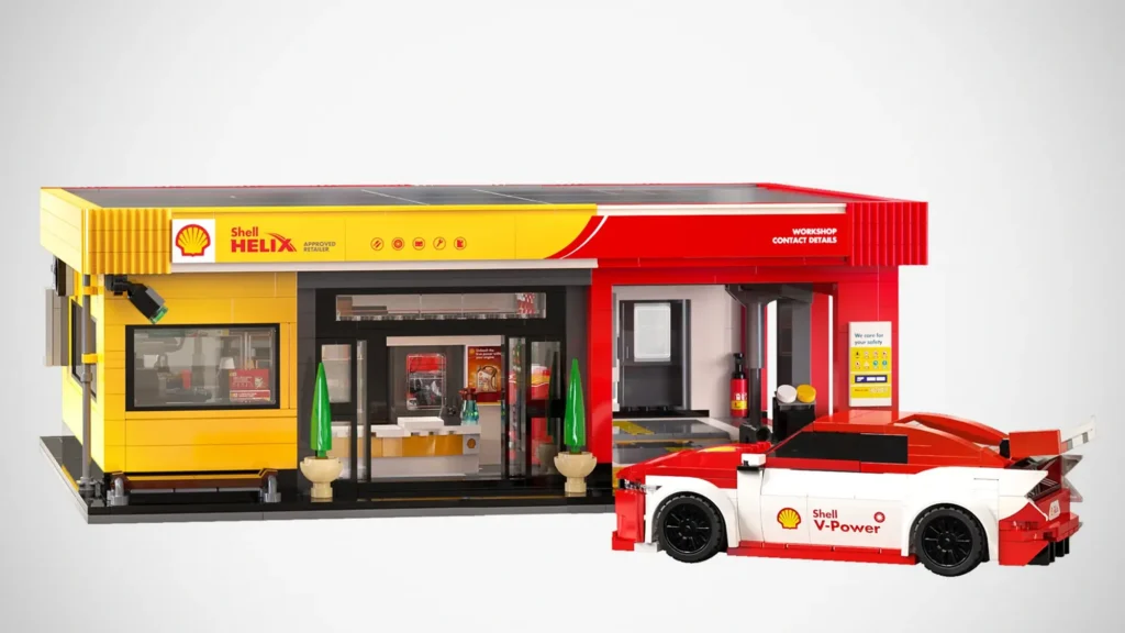 CaDA Bricks Shell Service Station C66025W