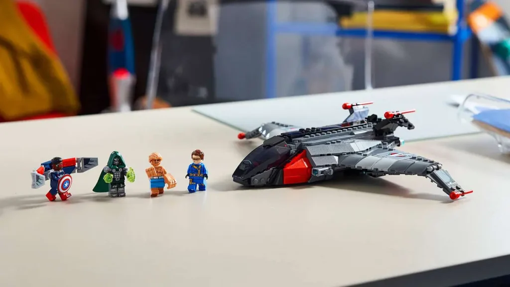 LEGO Marvel Avengers- Doomsday Quinjet (76347)