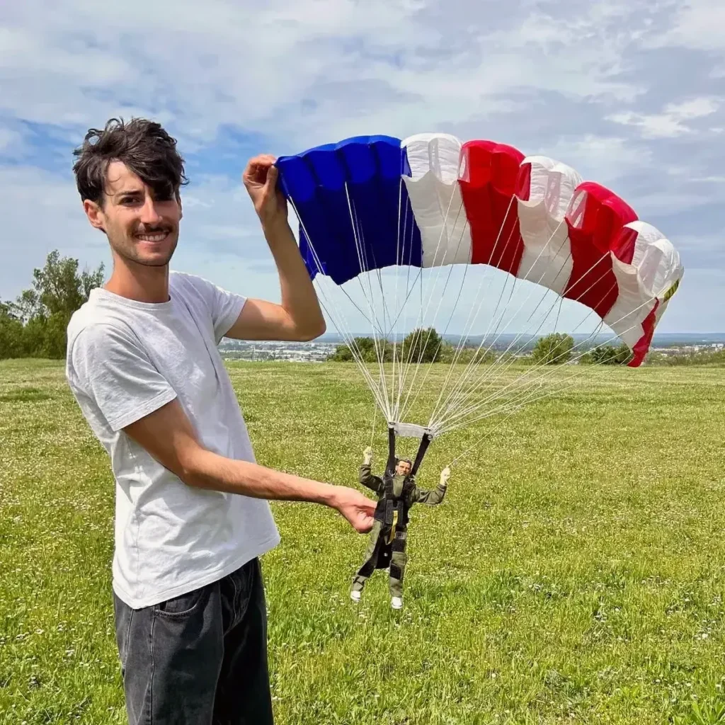 RC Skydiver by Paul Mini Parachute