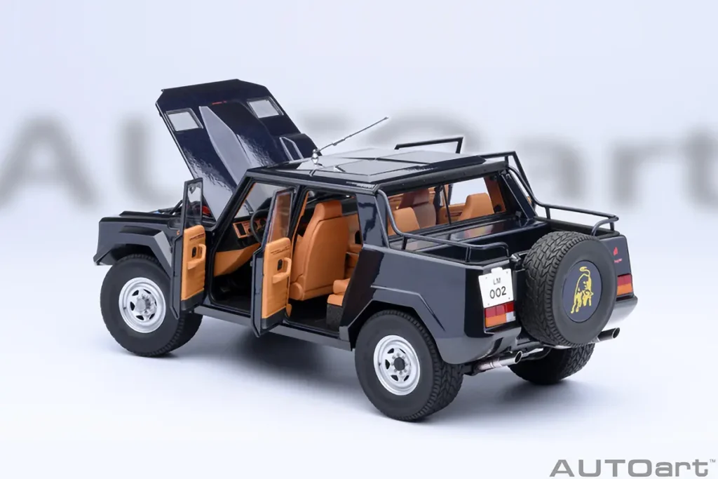 AUTOart 1:18 Lamborghini LM002
