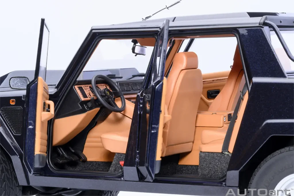 AUTOart 1:18 Lamborghini LM002
