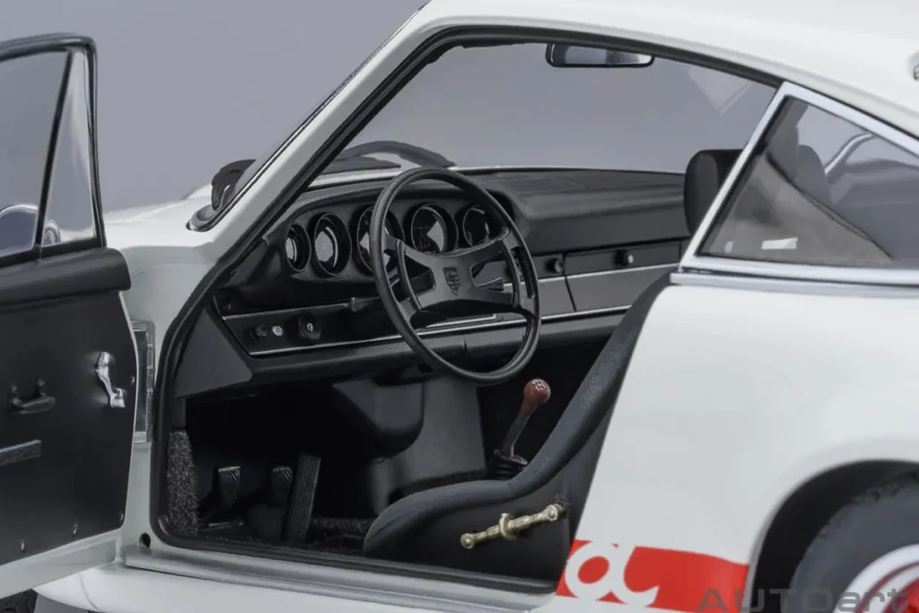 AUTOart 1:18 Porsche 911 Carrera 2.7 RS Circuit no Ōkami
