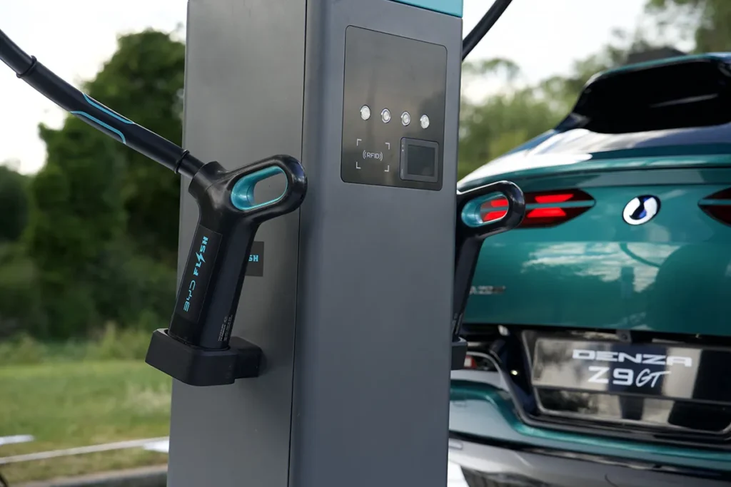 BYD FLASH Charging for Electric Vehicles