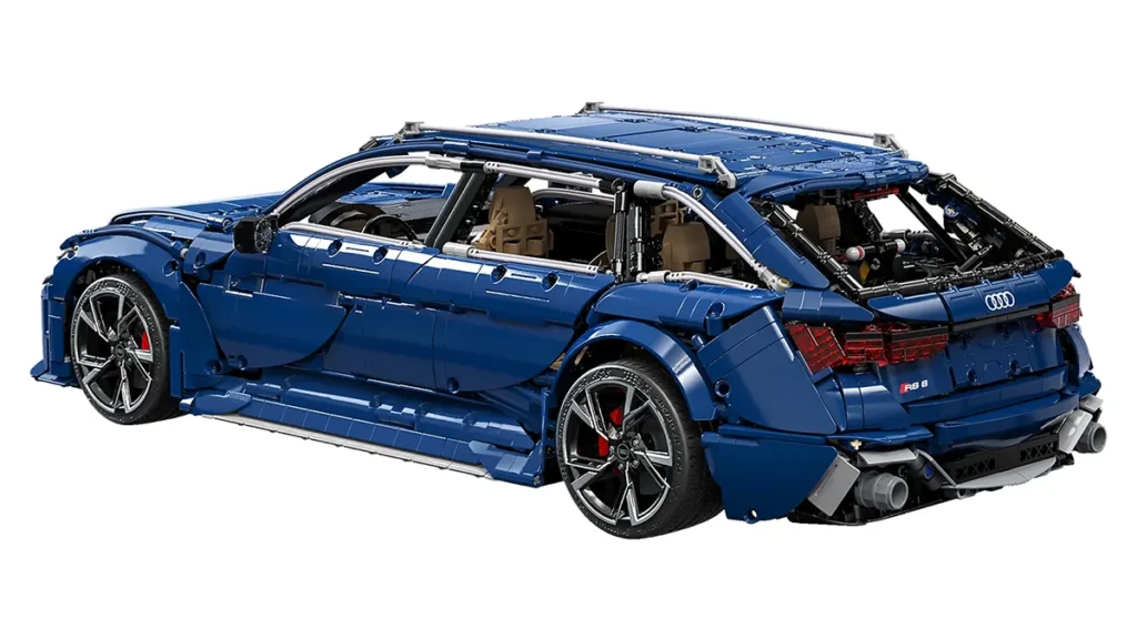 CaDA Master 1:8 Audi RS6 Avant C61515W