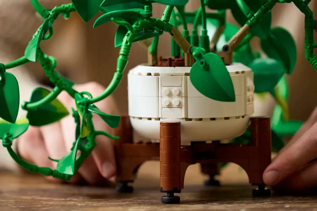LEGO Botanicals Hanging Golden Pothos 11512