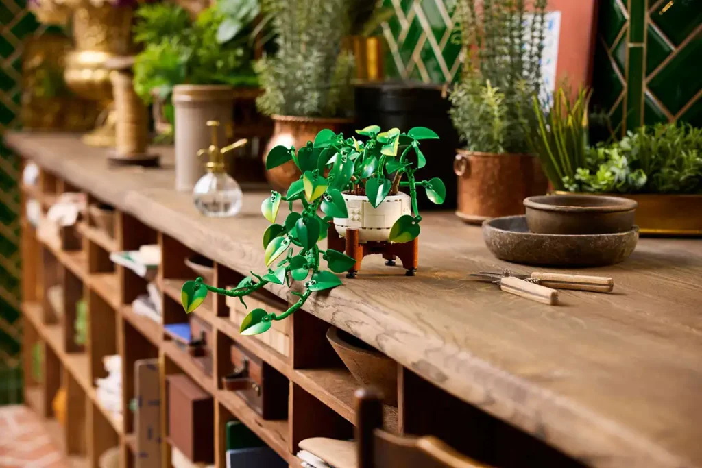LEGO Botanicals Hanging Golden Pothos 11512