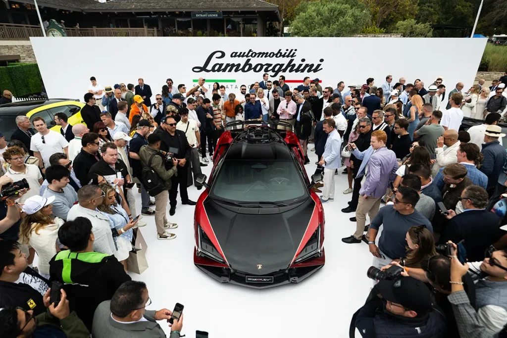 Lamborghini Revuelto SV Super Sports Car