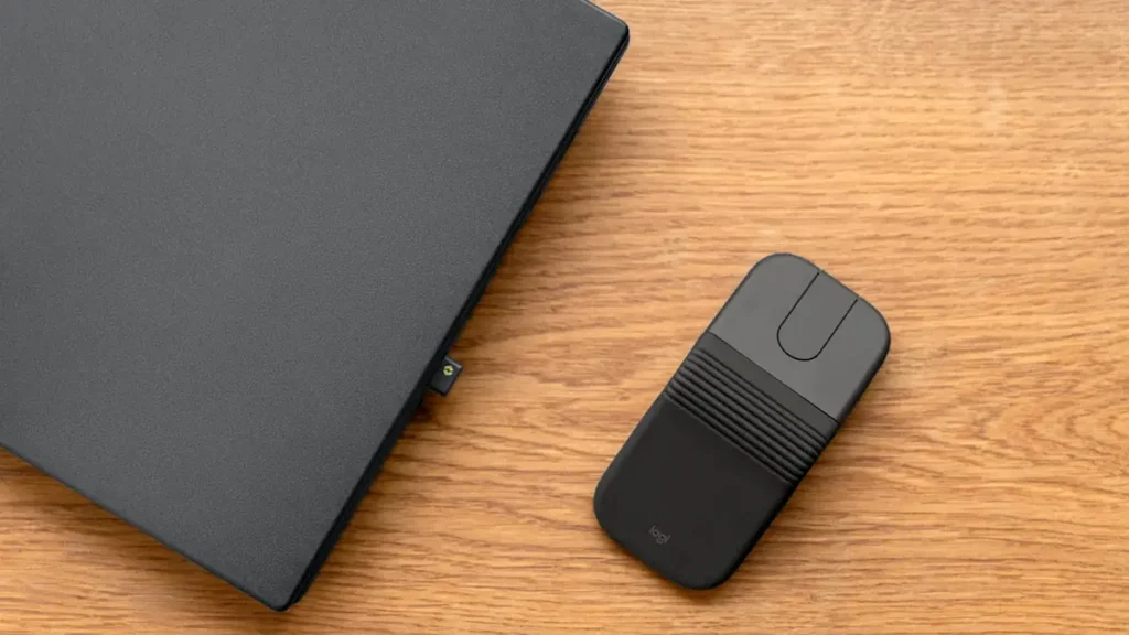 Logitech Mobi Fold Ultra-portable Wireless Mouse