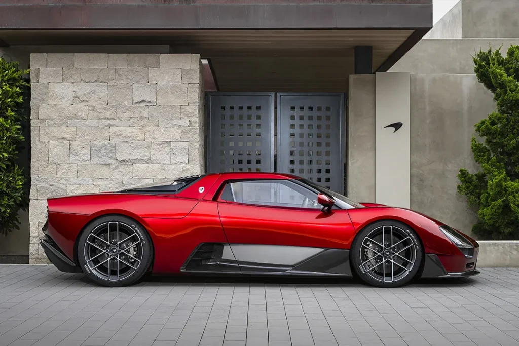 McLaren McL 6GT Supercar