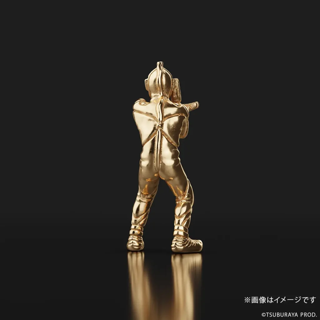 Ultraman 18K Gold Mini Figure