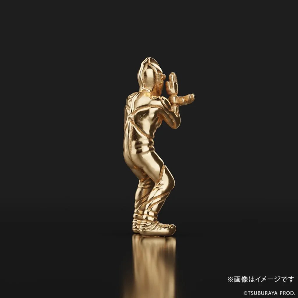 Ultraman 18K Gold Mini Figure