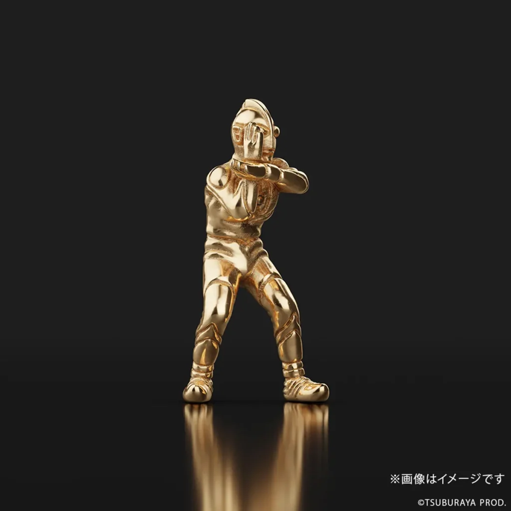 Ultraman 18K Gold Mini Figure