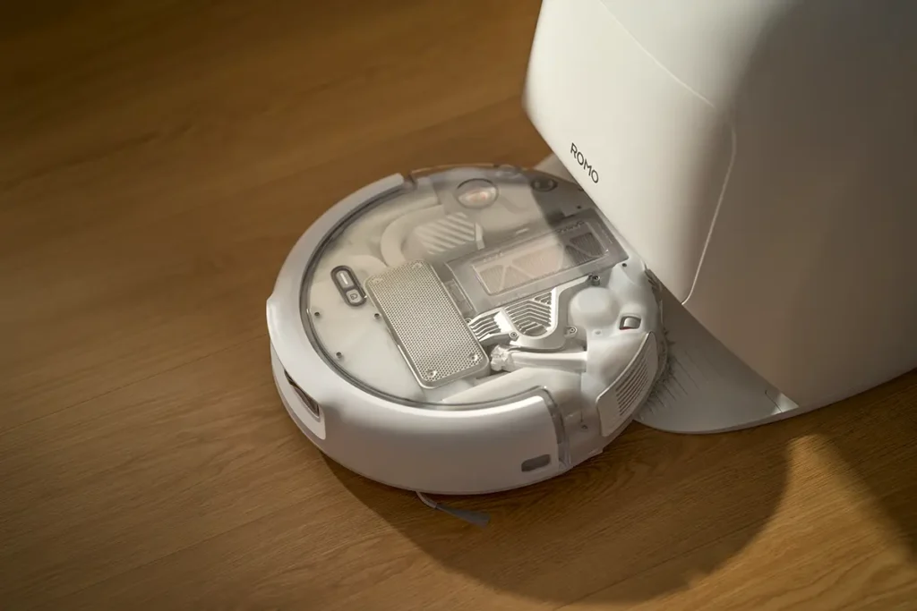 DJI ROMO A2 Robot