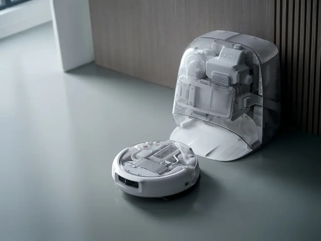 DJI ROMO P2 Robot